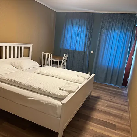 Amedy Guest house Lubeck